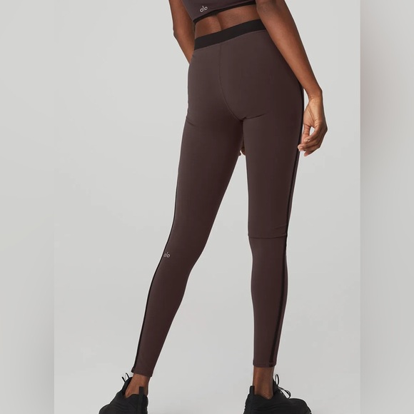 Alo Yoga Airbrush High Waist Stream Lined Leggings 29" Best for up to size small - Picture 2 of 7